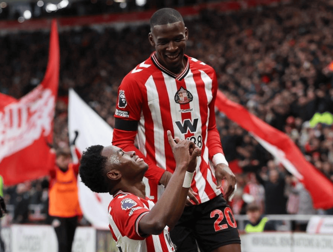 英超最新积分战报：大黑马3场不败，热刺险胜，落后曼联4分